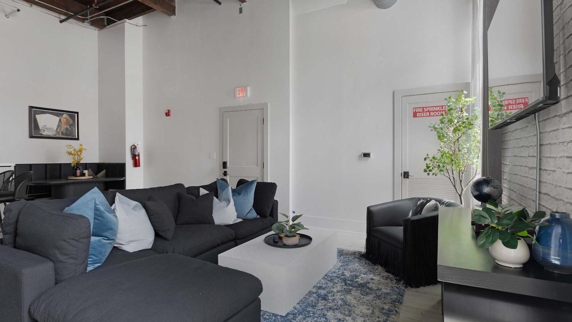 Apartment Dibs On By Maddox