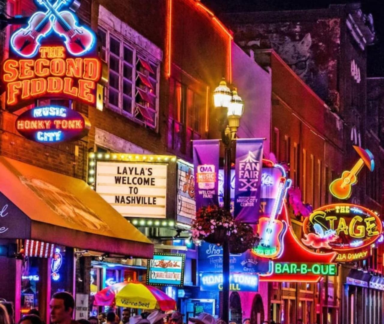 Private Rooftop With Garage Walk To Restaurants Shops And Coffee Nashville