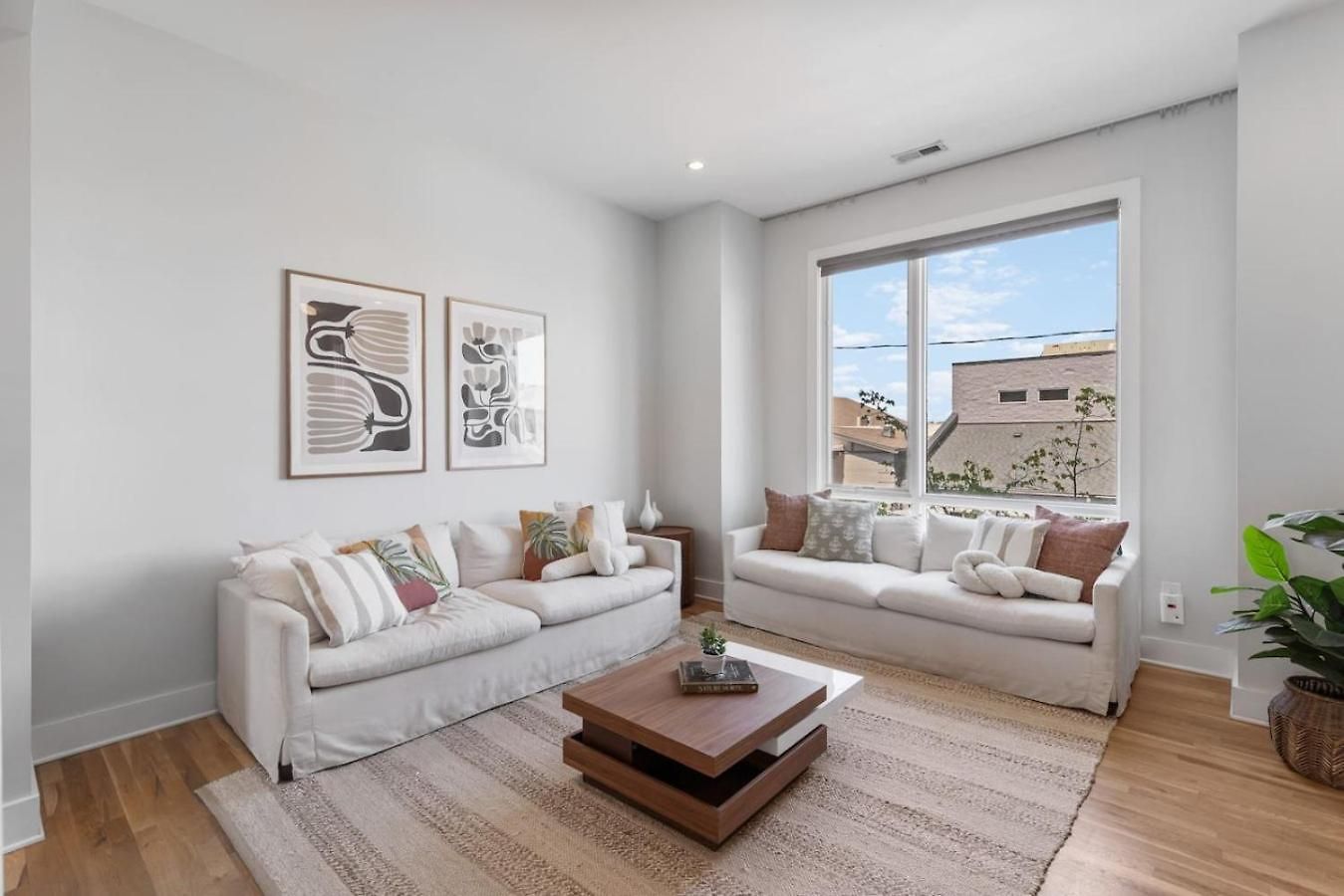 Private Rooftop With Garage Walk To Restaurants Shops And Coffee