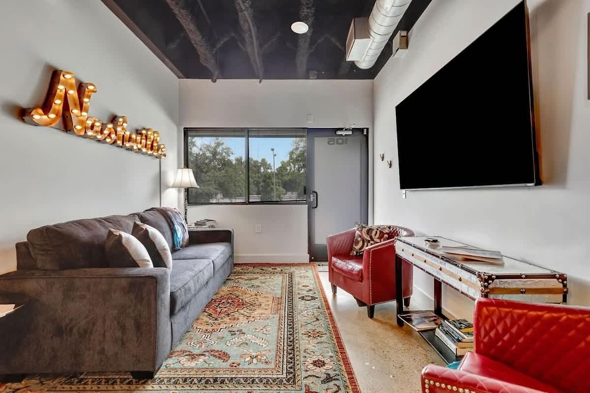 Apartment Modern Music Getaway *