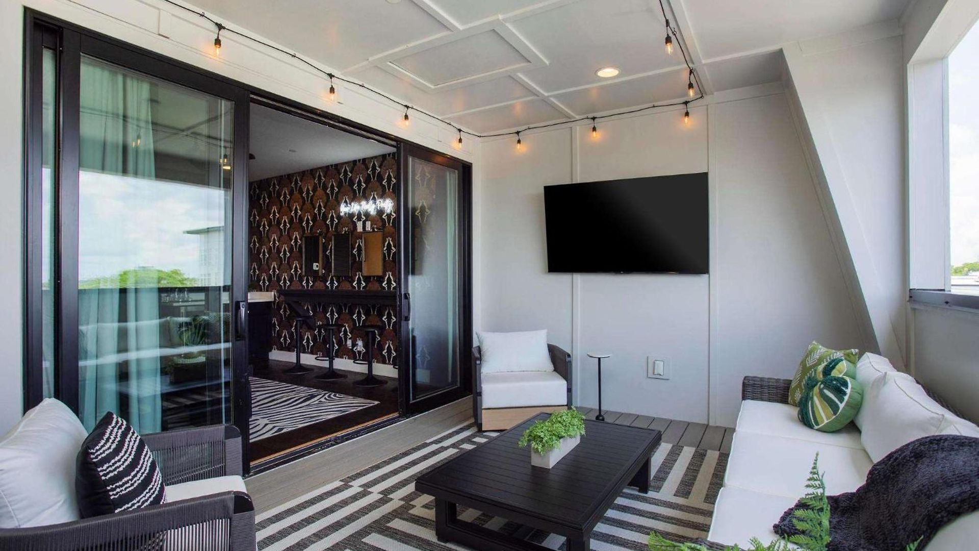 Holiday home Brand New Elegance Rooftop Views Of Nashville