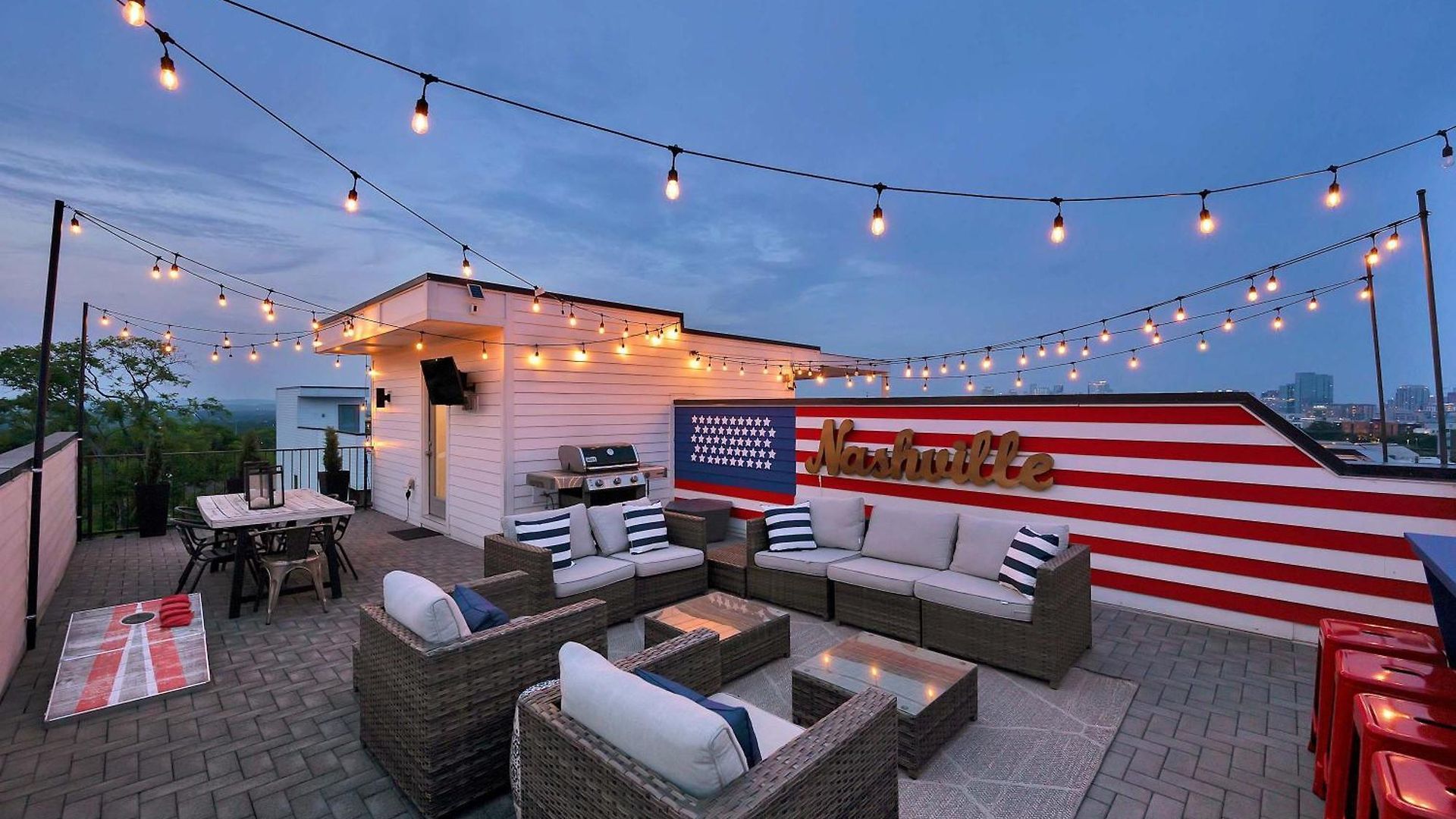 Ultimate Rooftop Double Games Bbq Skyline Views