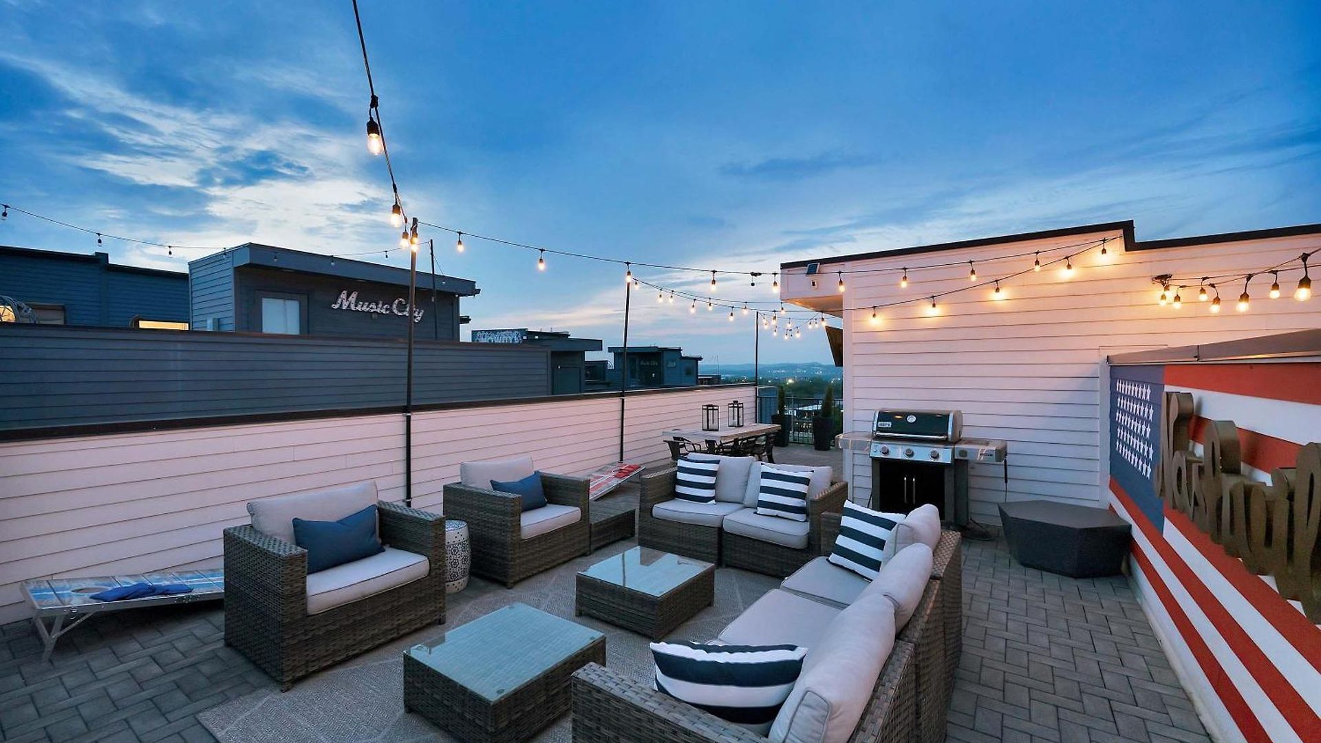 Ultimate Rooftop Double Games Bbq Skyline Views