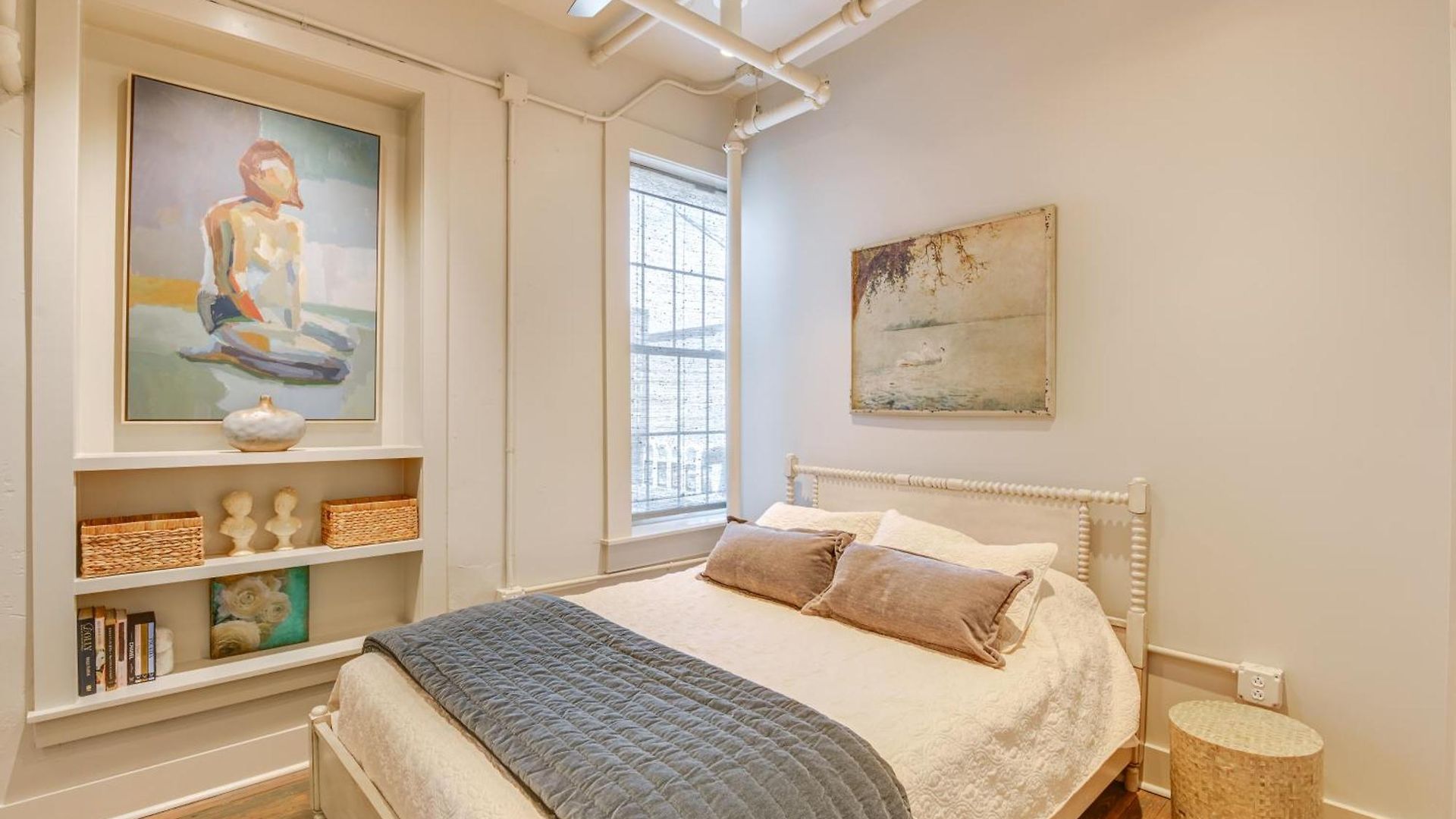 Walk To Vanderbilt: Eclectic In Holiday home