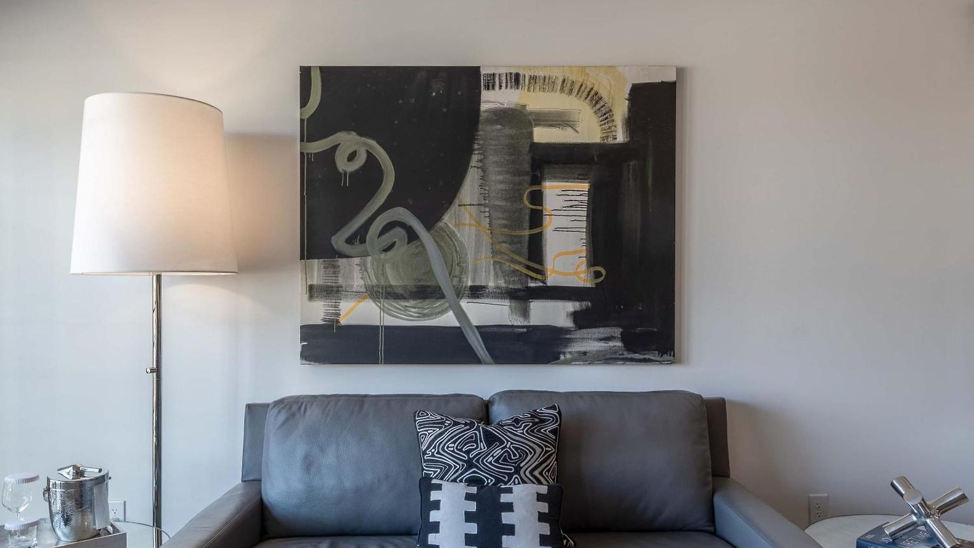 Hotel 121 By Avantstay Nashville