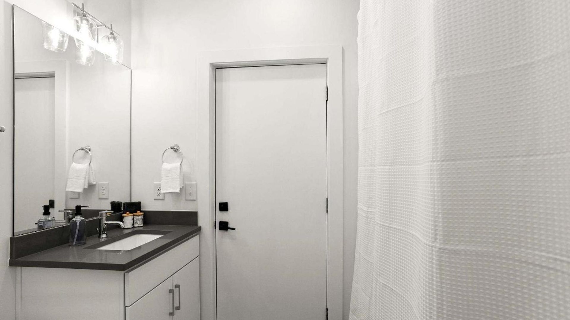 Earth At 8th & Argyle Elite Vacation Spot Holiday home Nashville