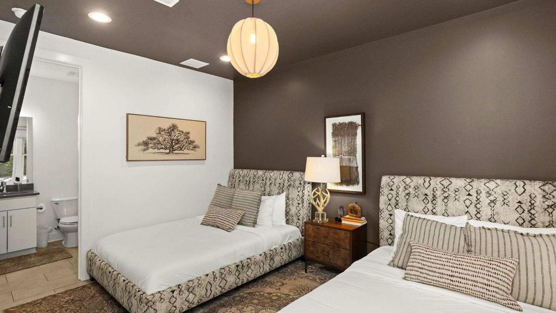 Earth At 8th & Argyle Elite Vacation Spot Holiday home Nashville