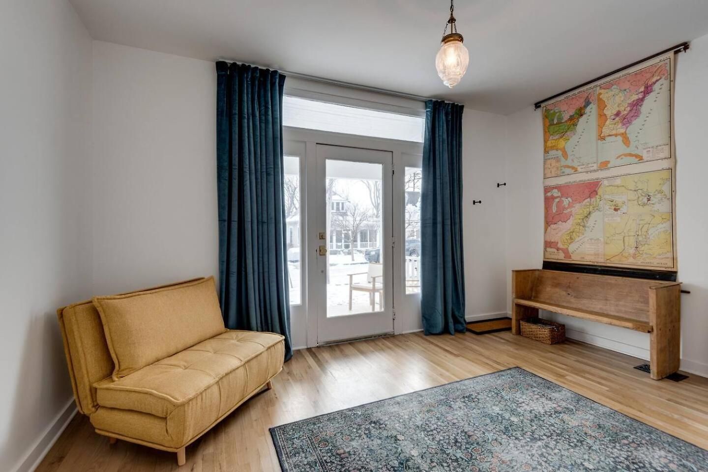 Chic 2 Bed 2 Bath, In 12 South Nashville