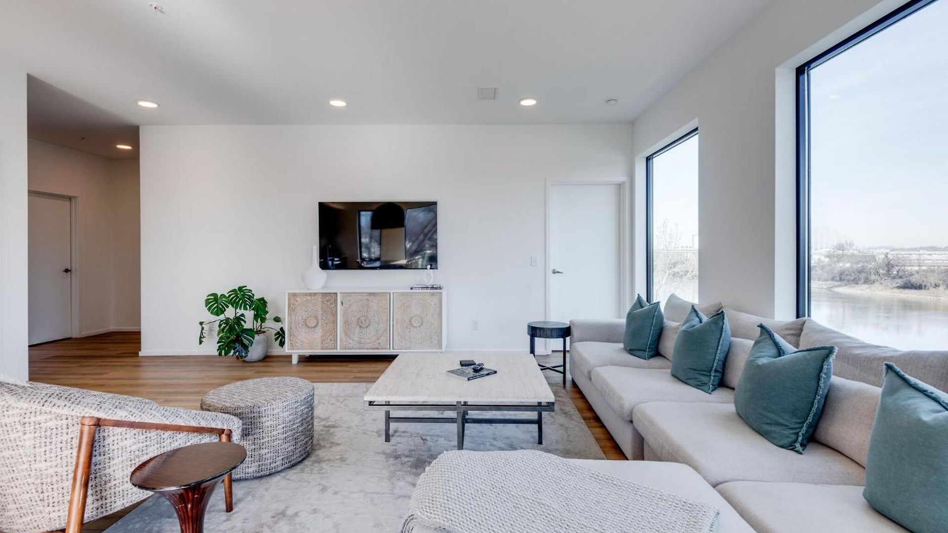 Boutique On Riverfront- Park Free Holiday home Nashville
