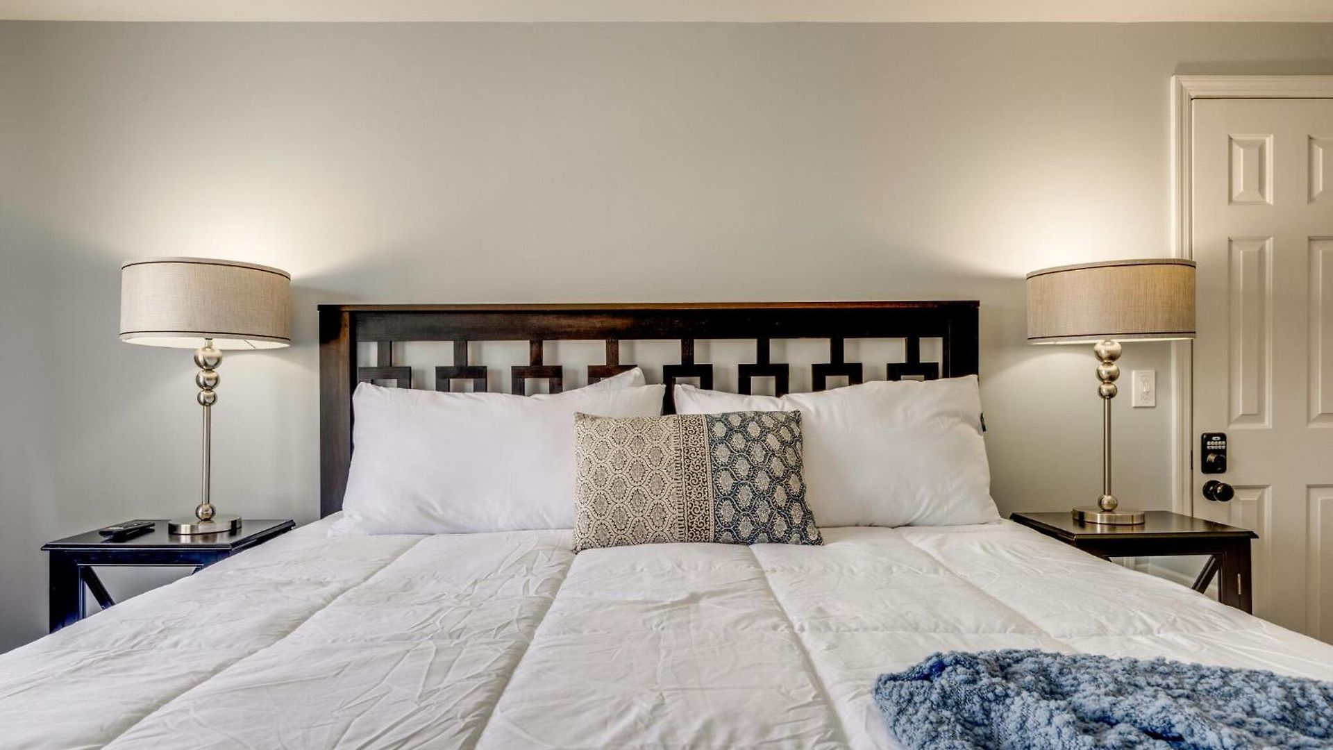 Luxury Townhouse On Music Row - Downtown Nashville