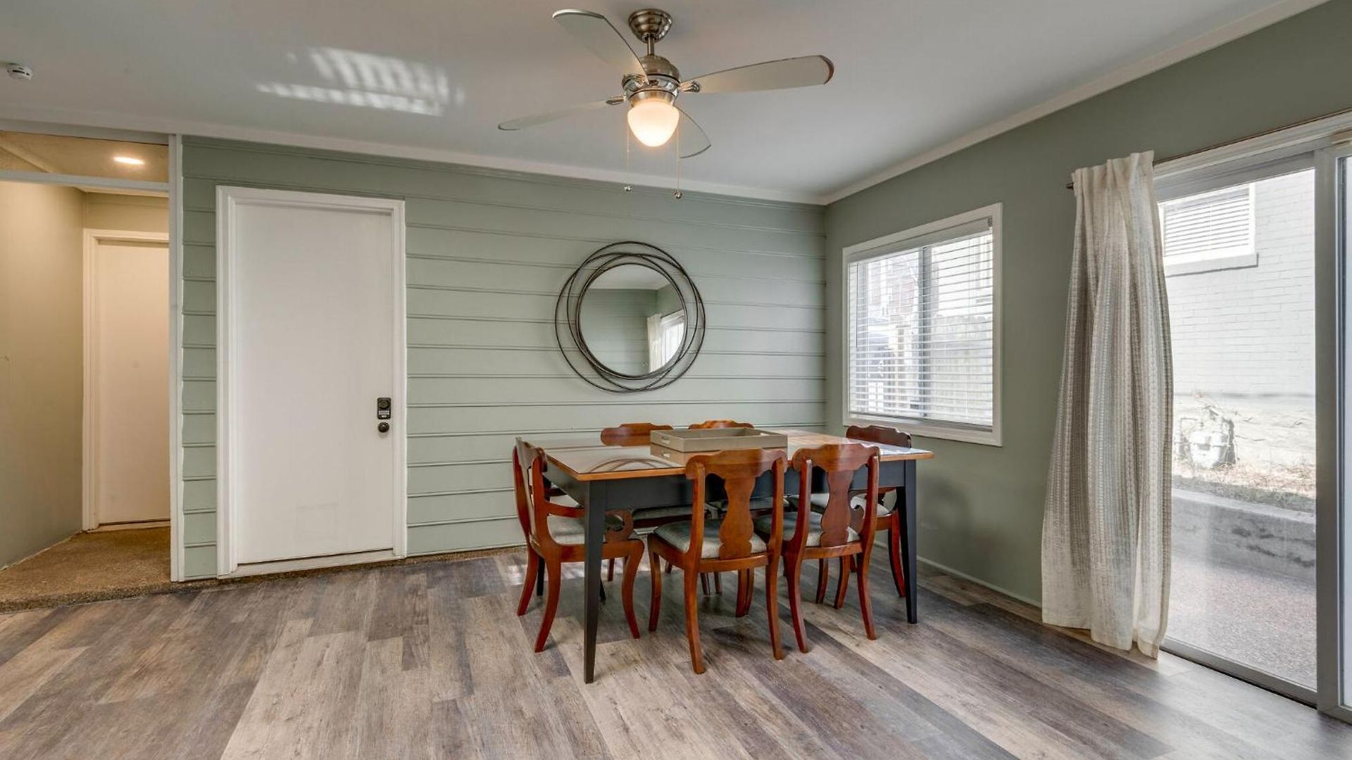 Luxury Townhouse On Music Row - Downtown Holiday home *