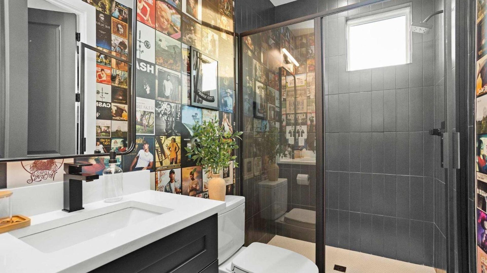 Downtown Views Glam Stations Close To Broadway Holiday home Nashville