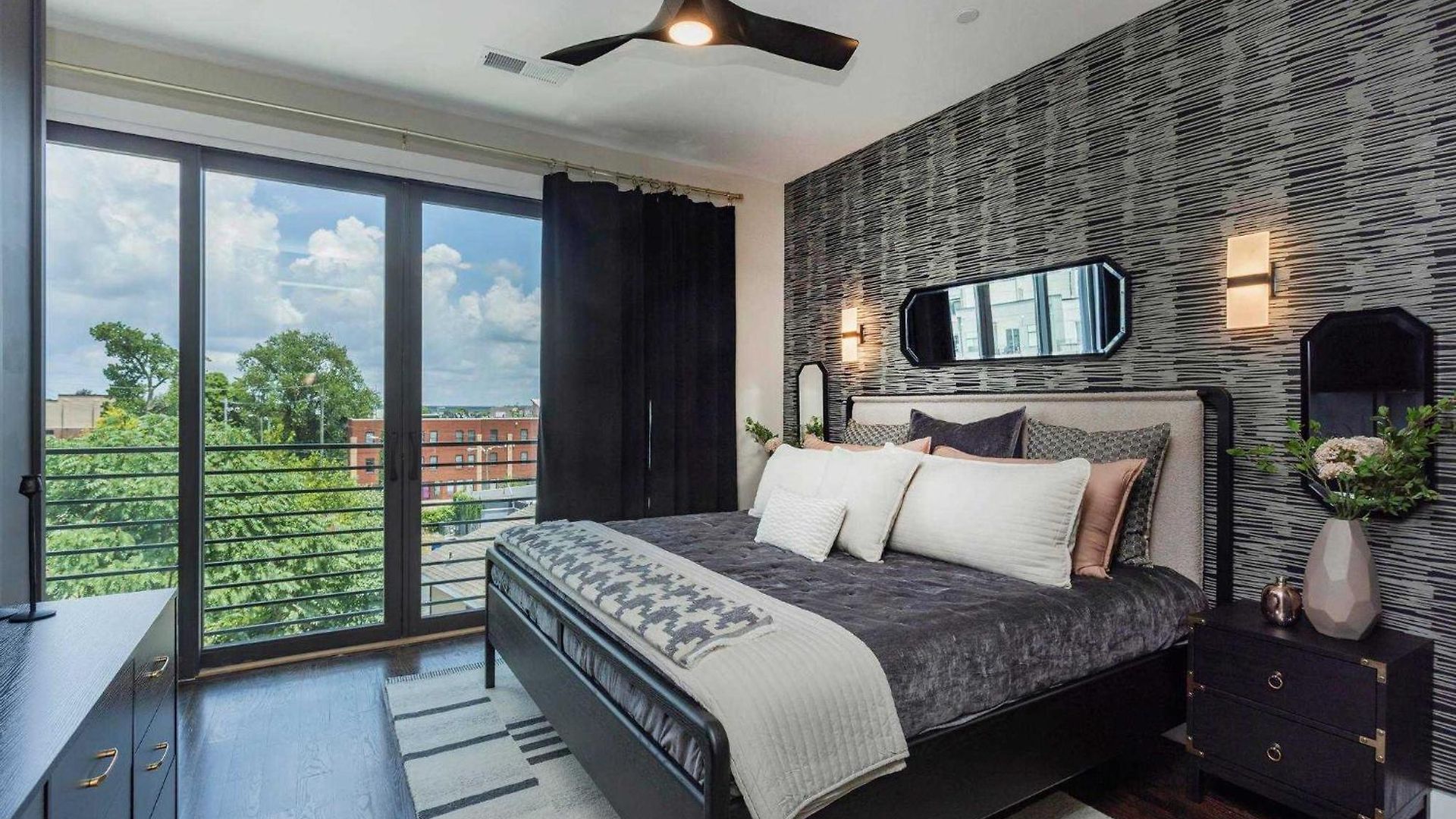 Downtown Views Glam Stations Close To Broadway *