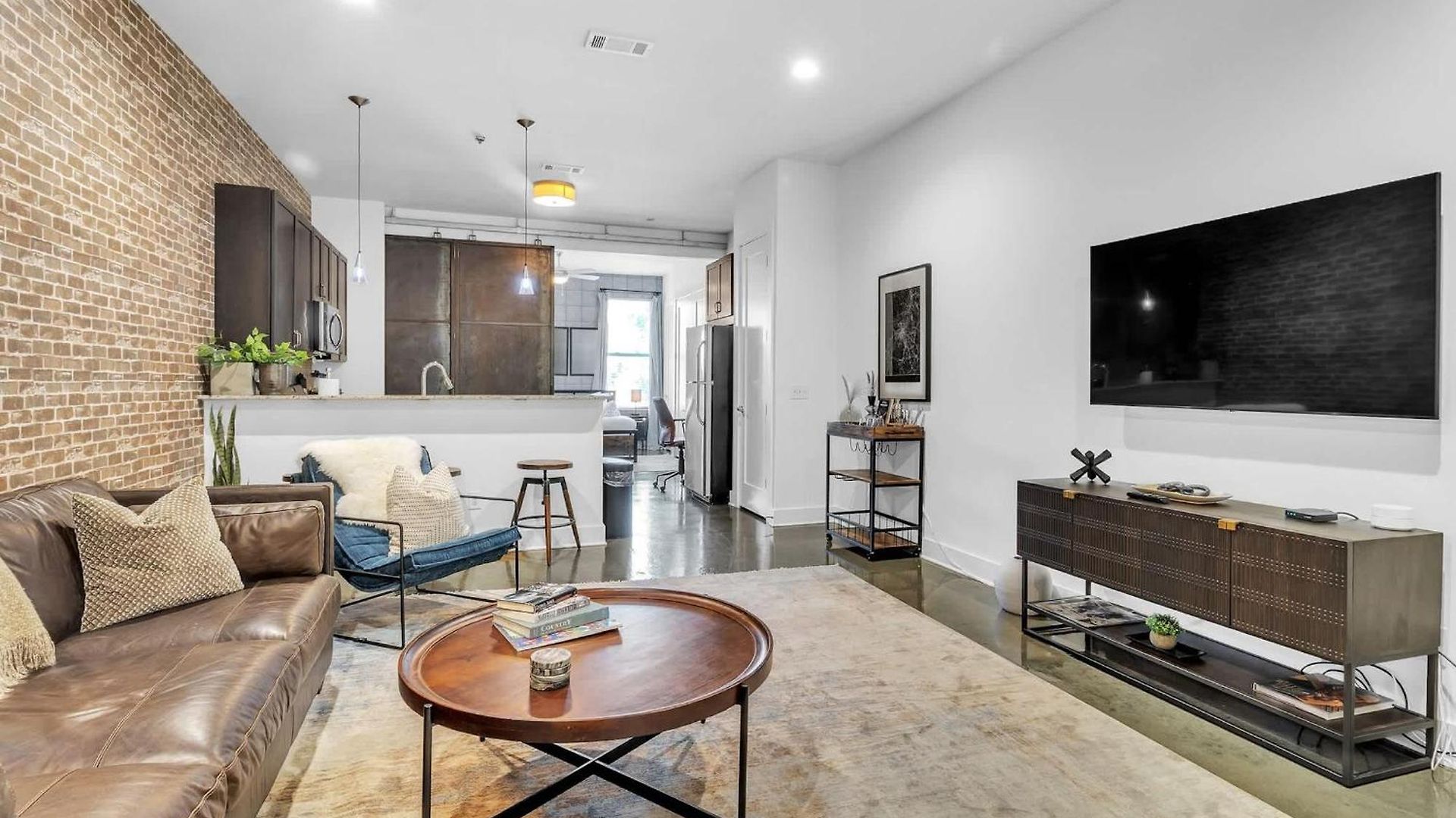 1 Bdr Loft Close To Vanderbilt Hospital * Nashville