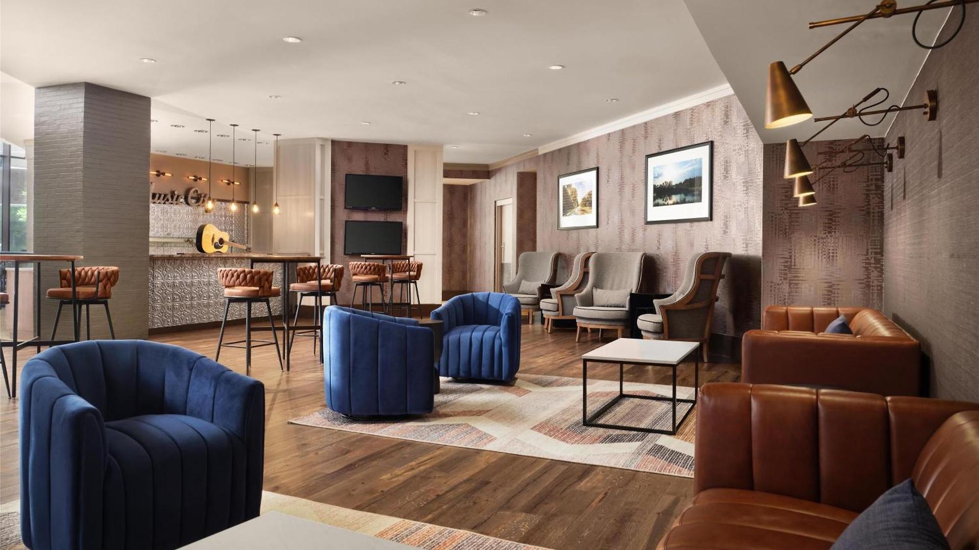Doubletree By Hilton Downtown Hotel