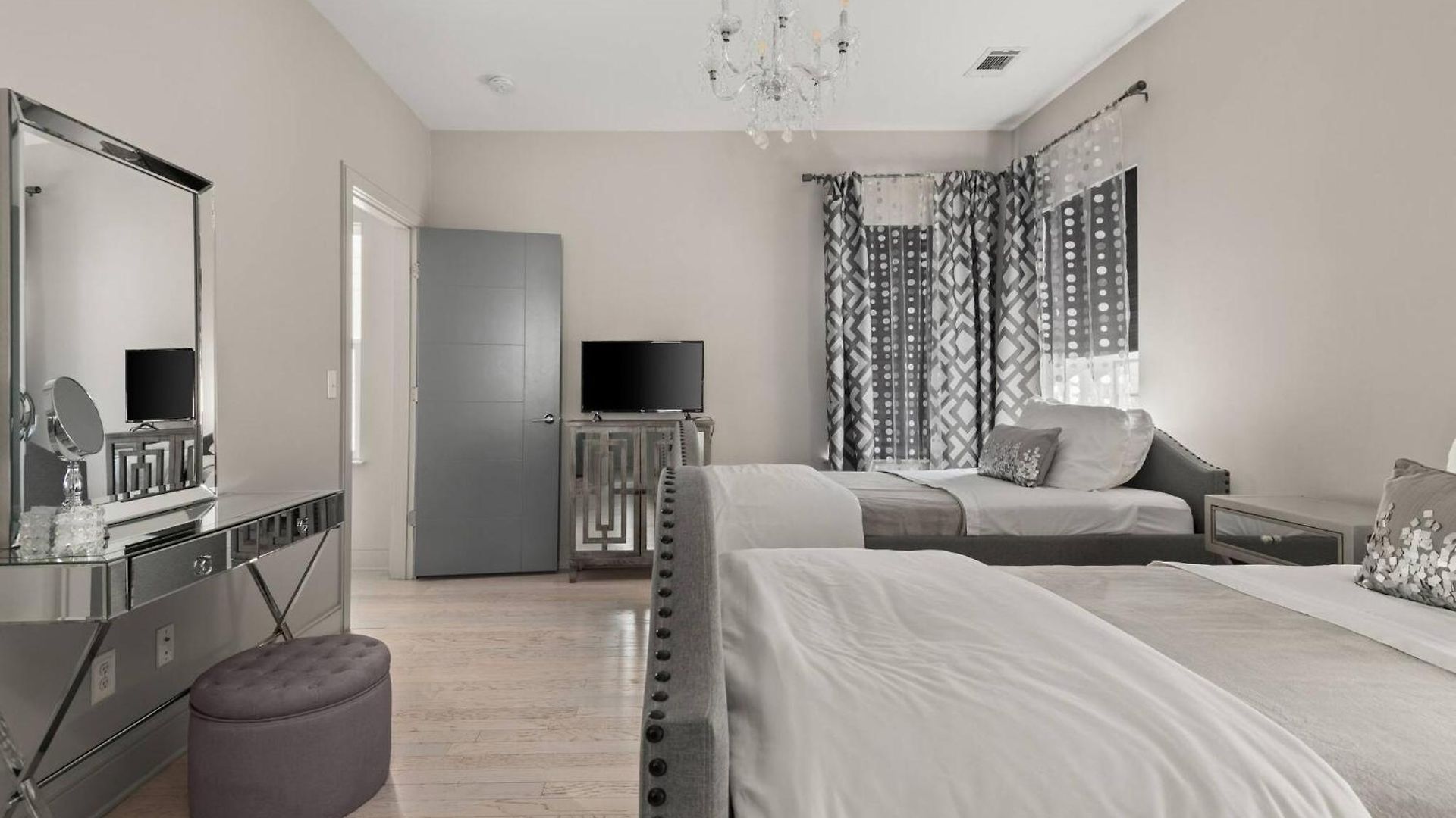 Stella | Downtown Gulch | 7 Min Drive To Broadway!