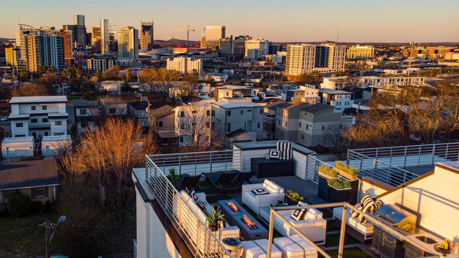 Stella | Downtown Gulch | 7 Min Drive To Broadway! Nashville
