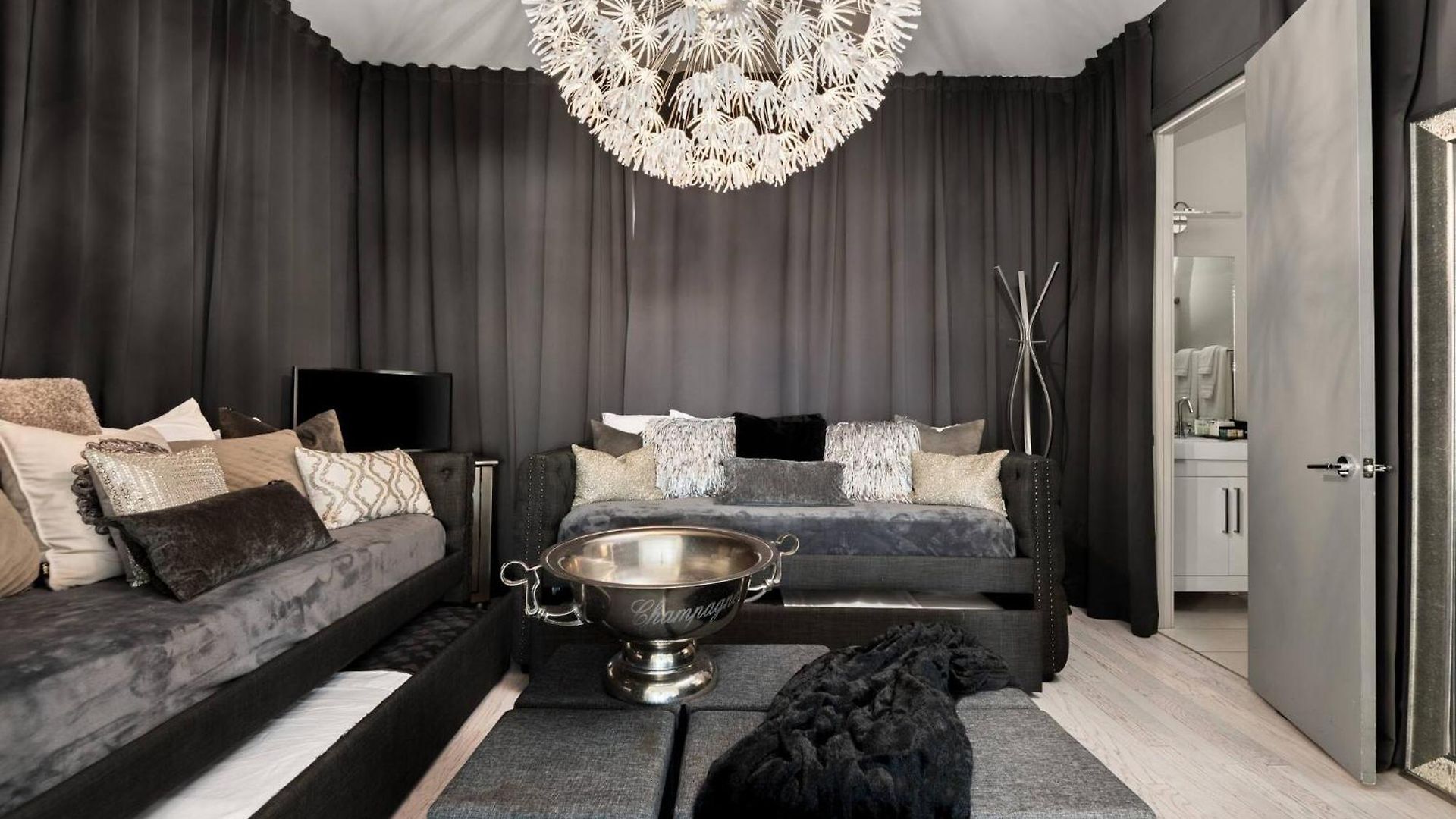 Stella | Downtown Gulch | 7 Min Drive To Broadway! *