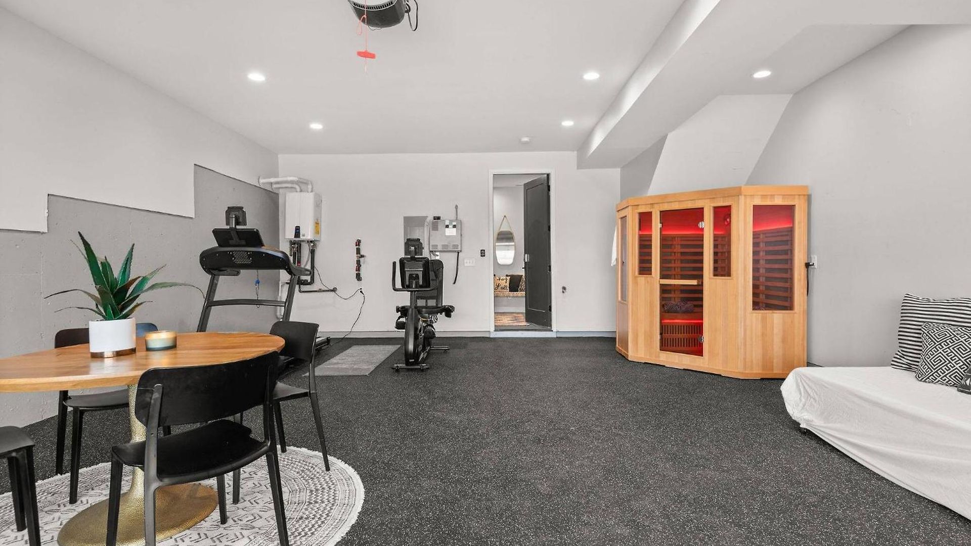 Hill House | Walk To Gulch! Sauna, Hot Tub, Gym! * Nashville