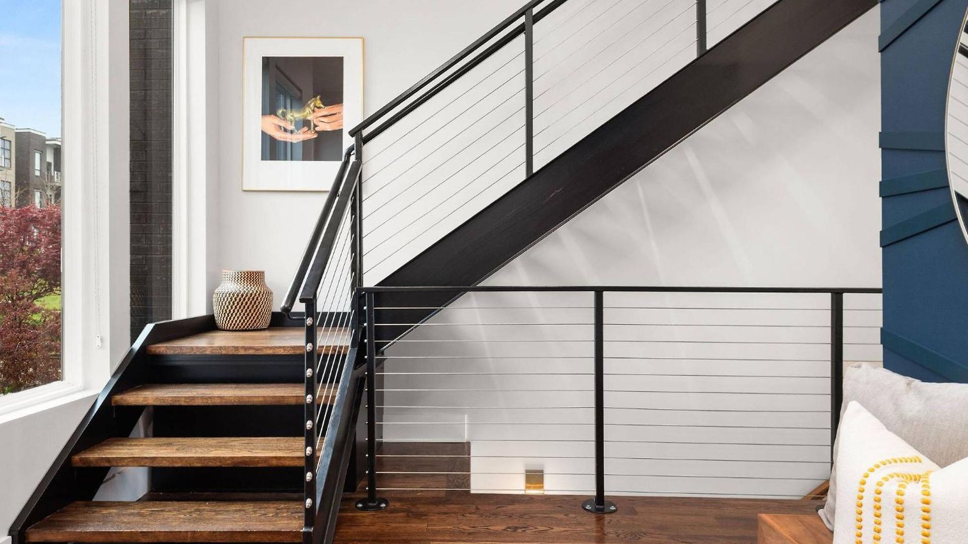 Hill House | Walk To Gulch! Sauna, Hot Tub, Gym! * Nashville