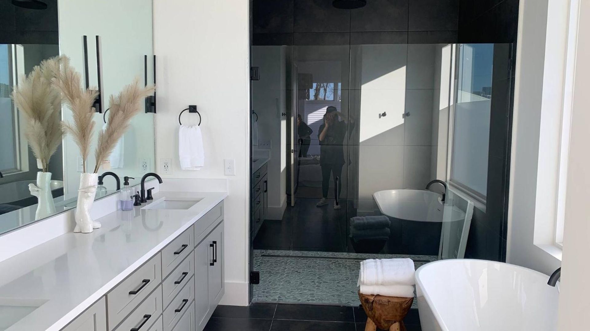 Archer House | Hot Tub Rooftop | Downtown Luxury! Nashville