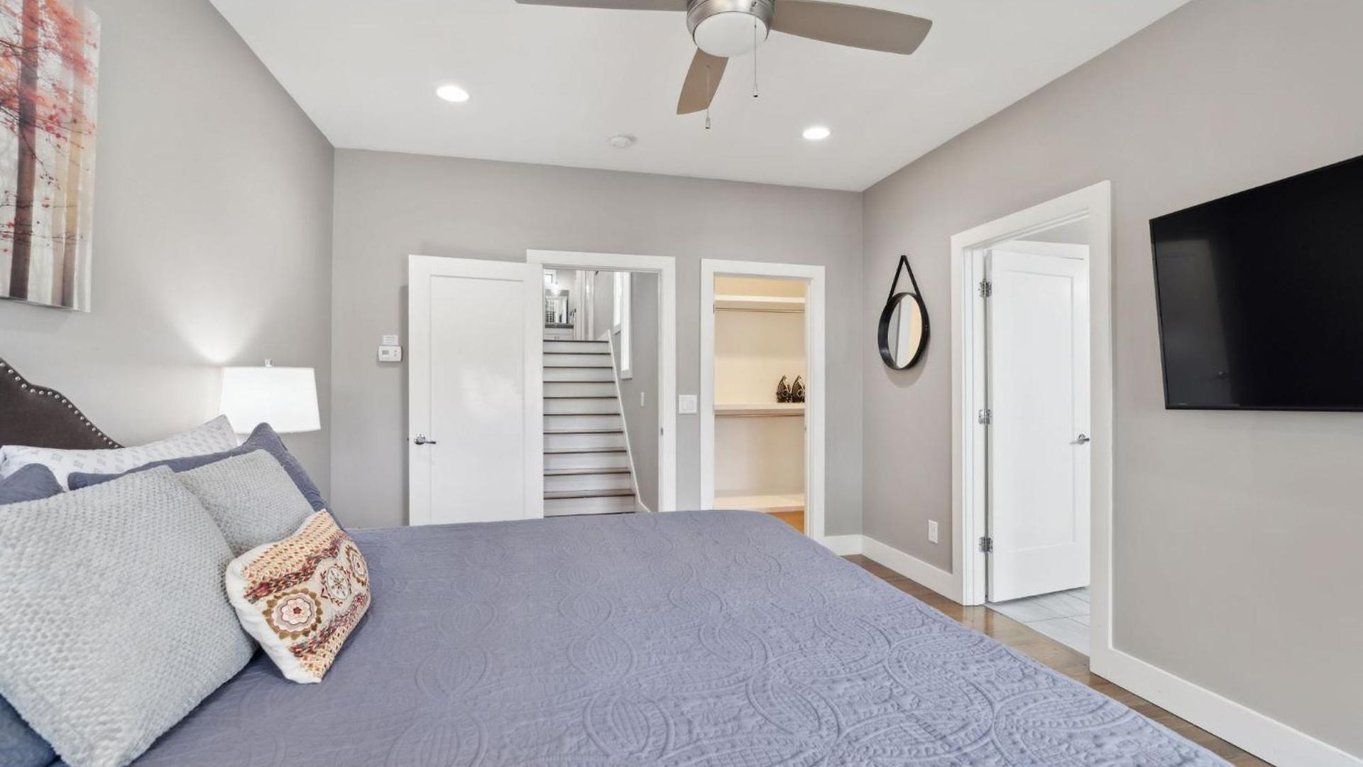 2mi Downtown Hot Tub Balcony 4 King Beds