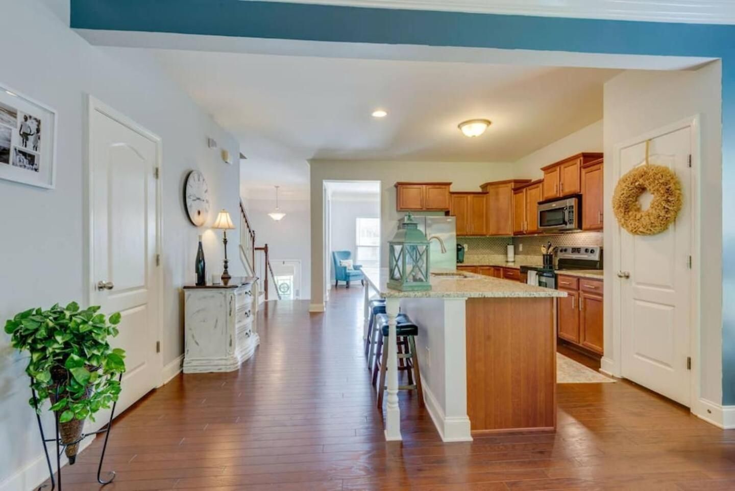 Cheerful In Hip Westmeade! *