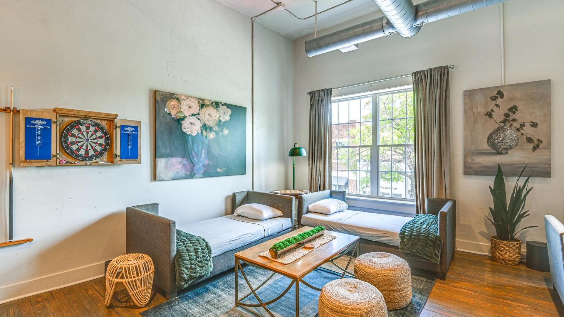 Walk To Vanderbilt: Eclectic In Nashville