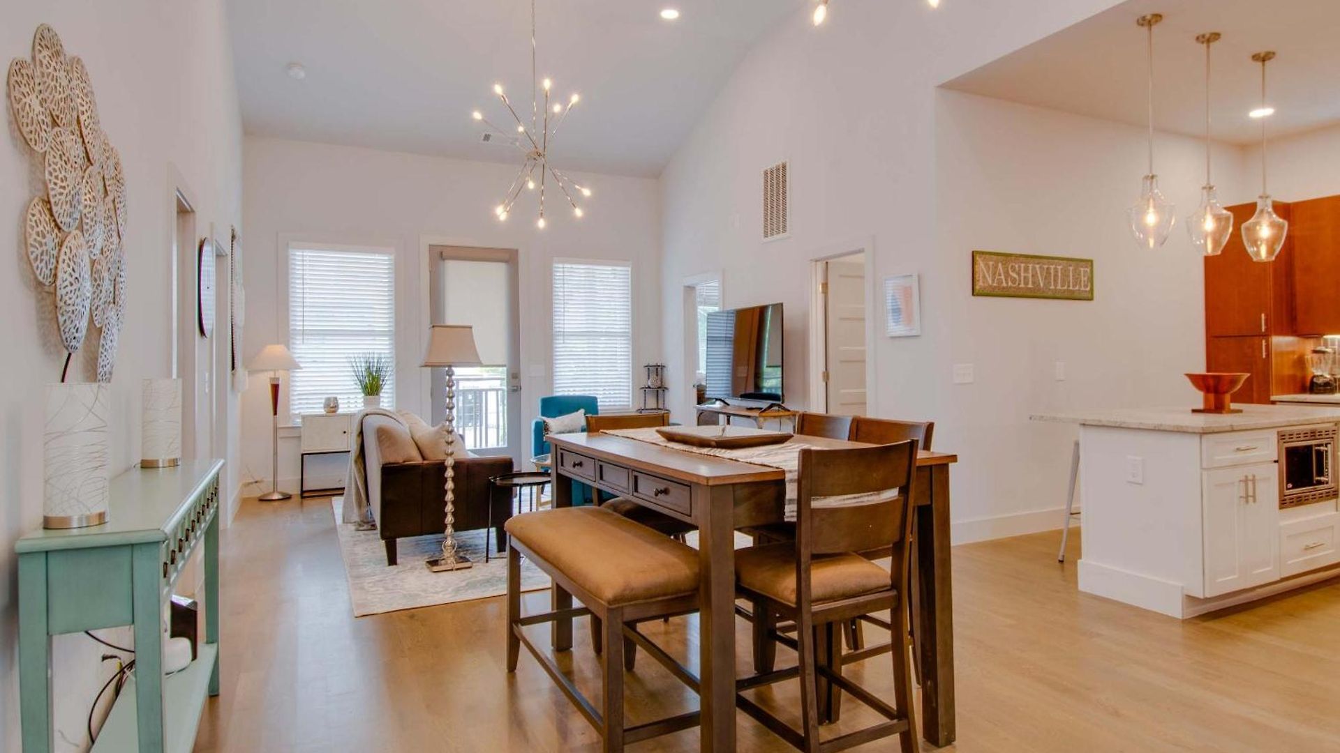 Modern Duplex - 1 Mile From Robust Nightlife Nashville