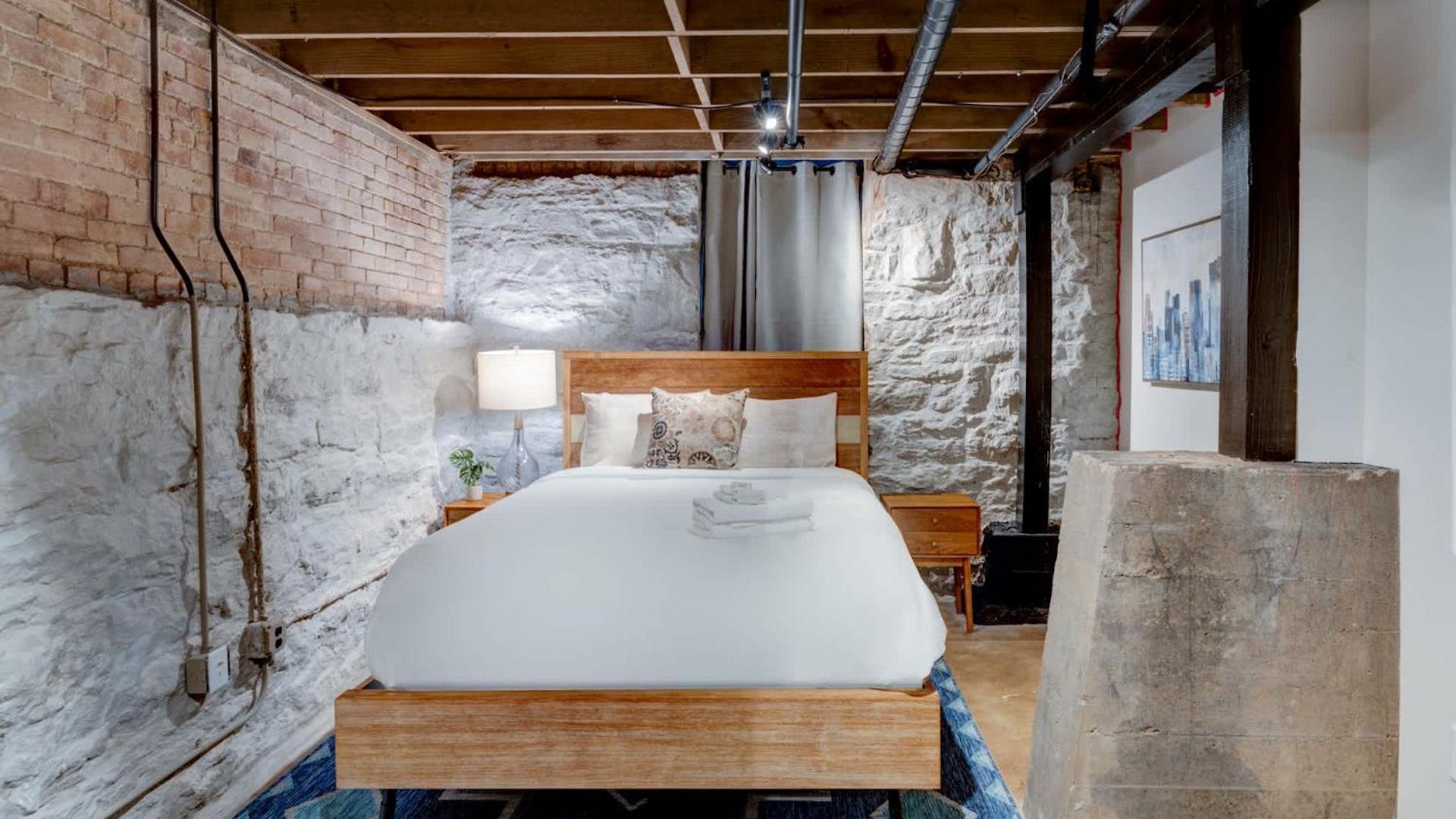 Historic Near Downtown Nashville