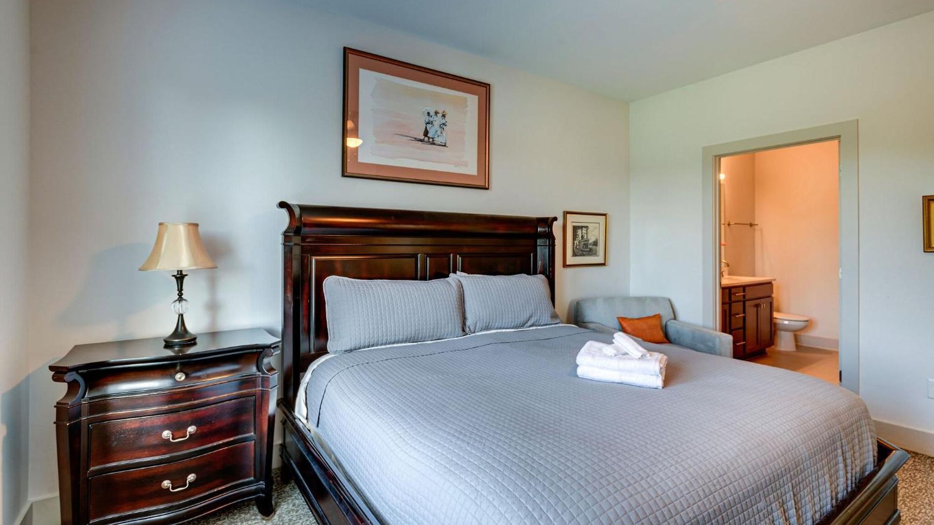 Quiet - Prime Locale Within Mins To Dt Holiday home