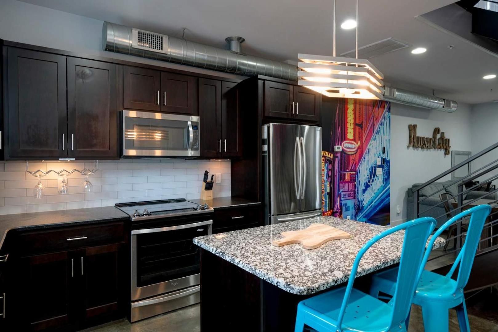 Holiday home Modern 2 Bdr Townhome Minutes From Downtown *