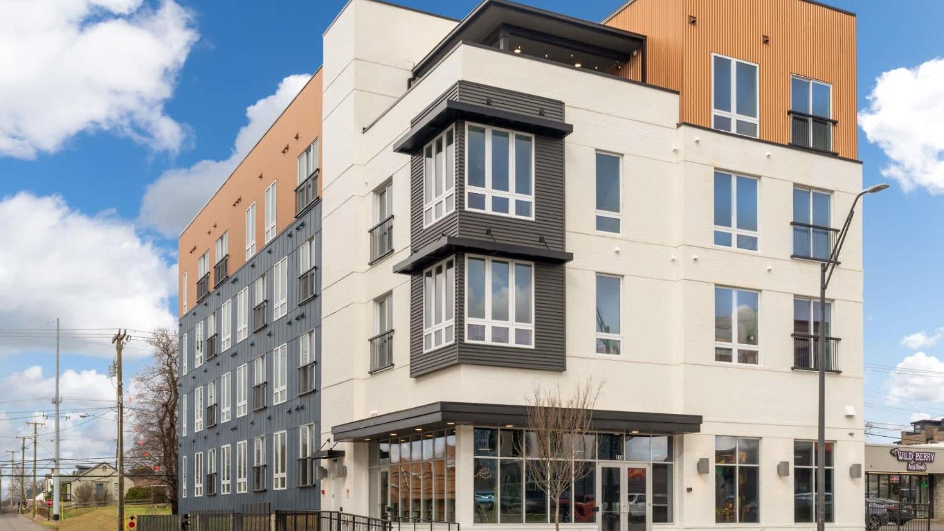 Trendy Close To Nissan Stadium Nashville