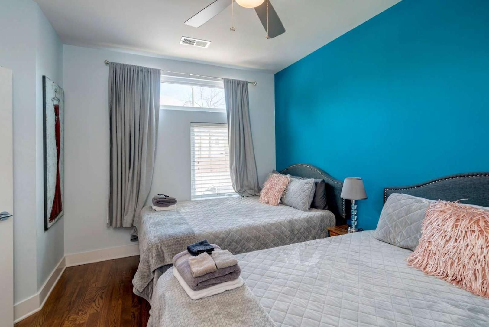 Holiday home Modern 2 Bdr Townhome Minutes From Downtown