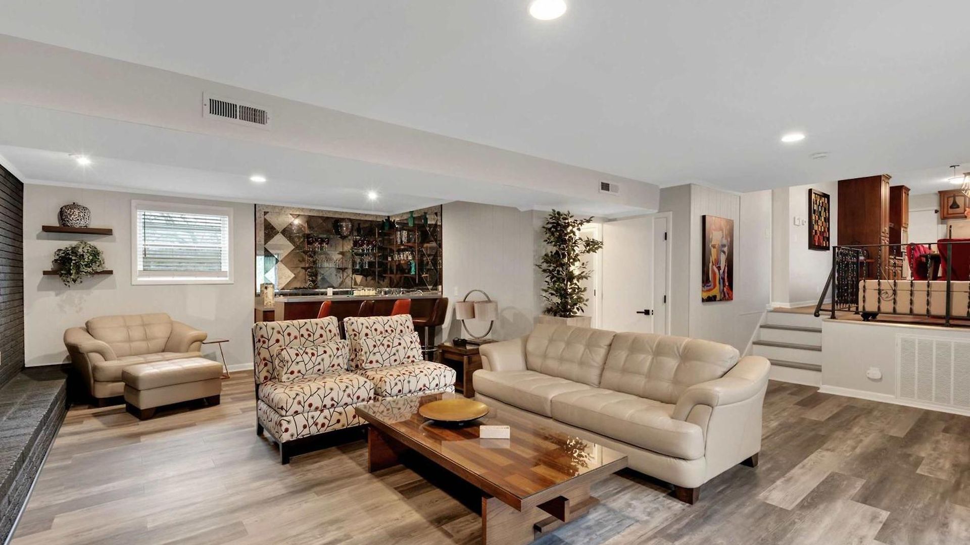 Luxurious 4br Pet Friendly *