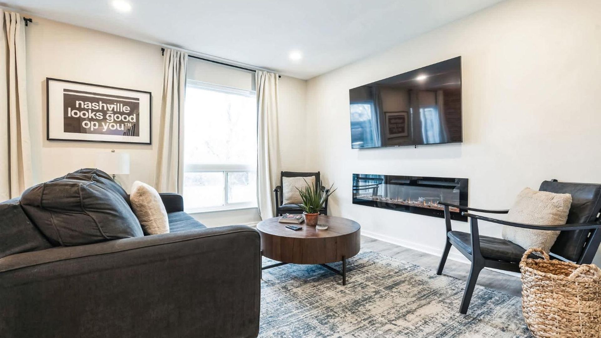 2 Bdr Riverfront Living In Downtown Holiday home Nashville