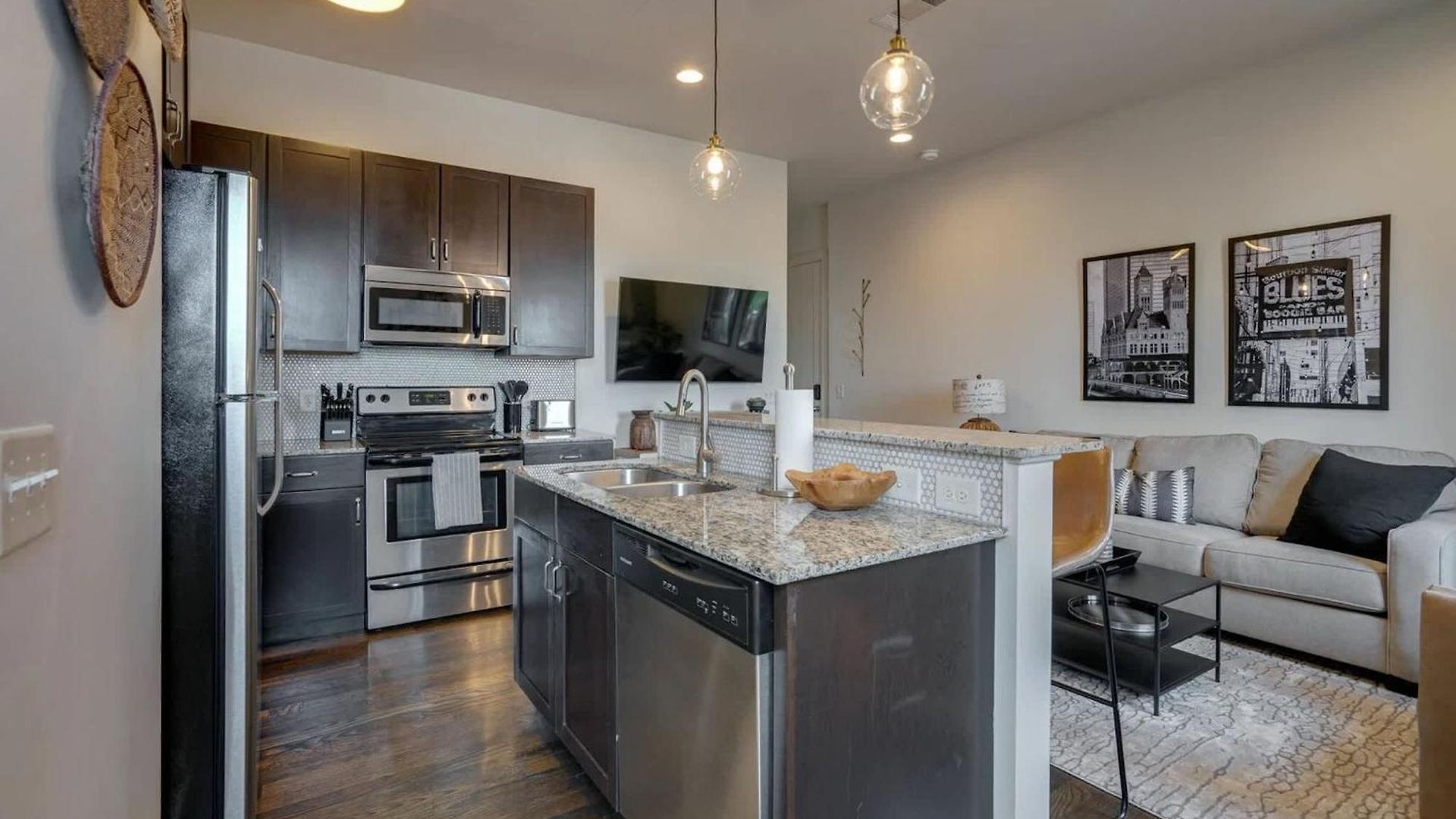 Stylish Loft Near Centennial Park Nashville