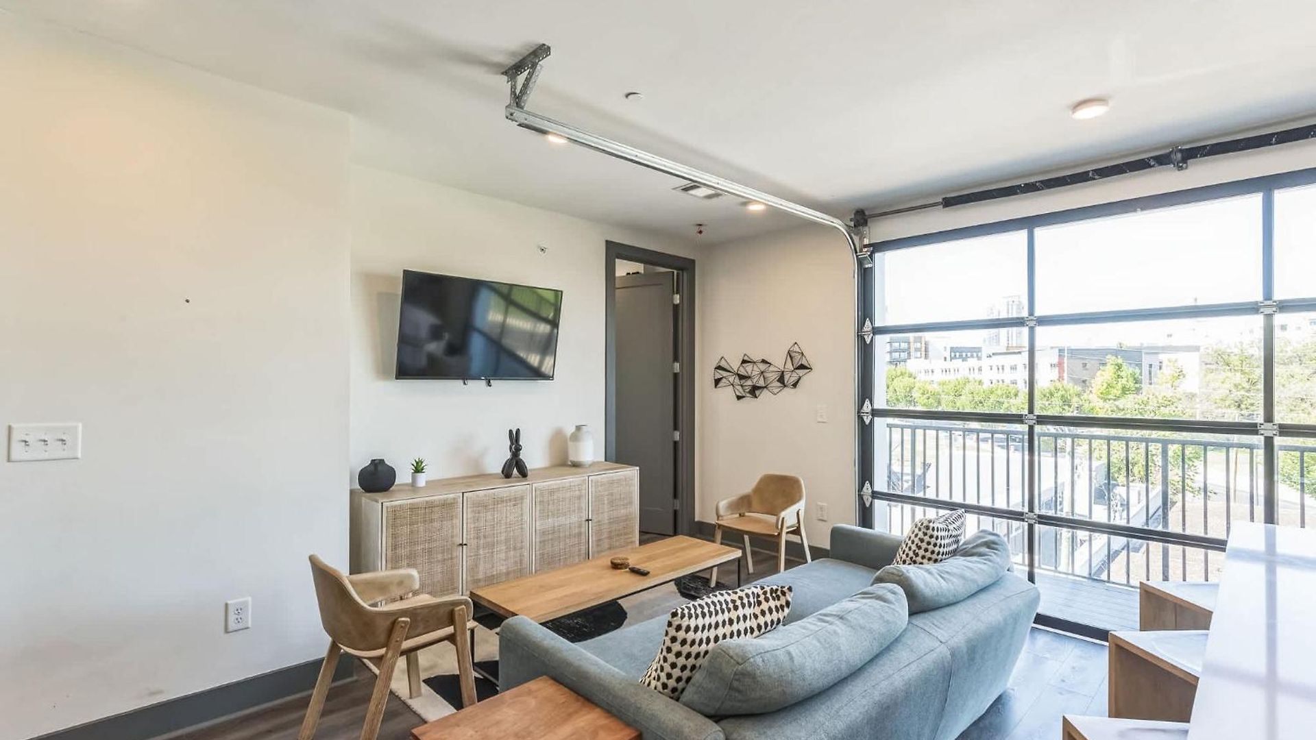 Gorgeous For 8 With Rooftop & Gym Near Dt Apartment Nashville