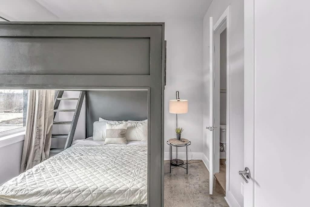 2 Townhomes - Sleeps 24-rooftop Patios Nashville
