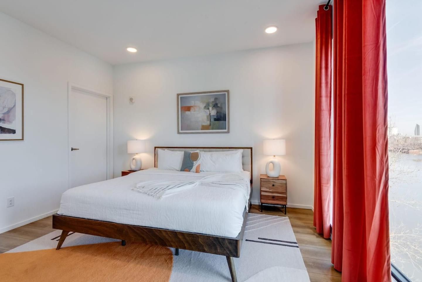 Boutique On Riverfront- Park Free Holiday home *