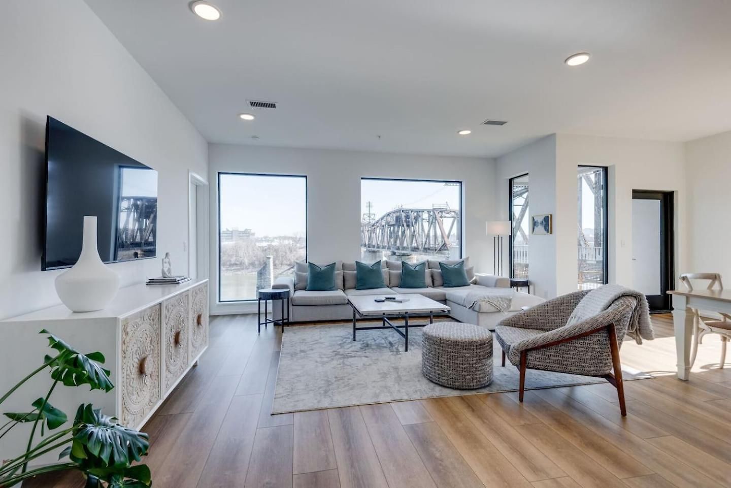 Holiday home Boutique On Riverfront- Park Free Nashville
