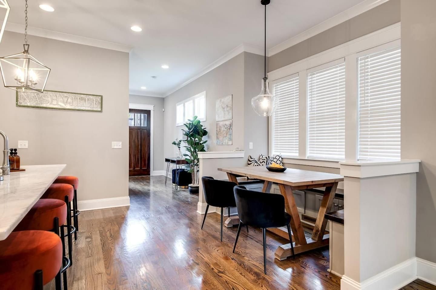 Nell's Haven Two Miles To Downtown & Broadway Holiday home *