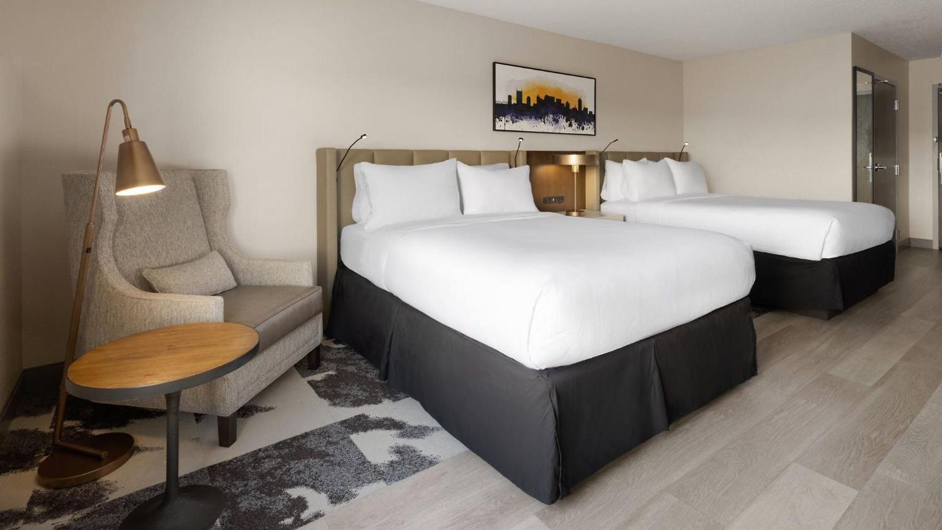 Crowne Plaza Airport By Ihg Hotel 3*