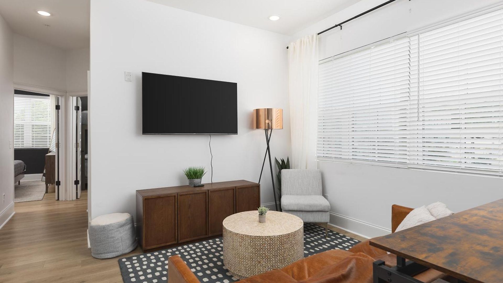 Apartment With Free Parking, 3 Mi Downtown & Stadium, By Coffee Nashville