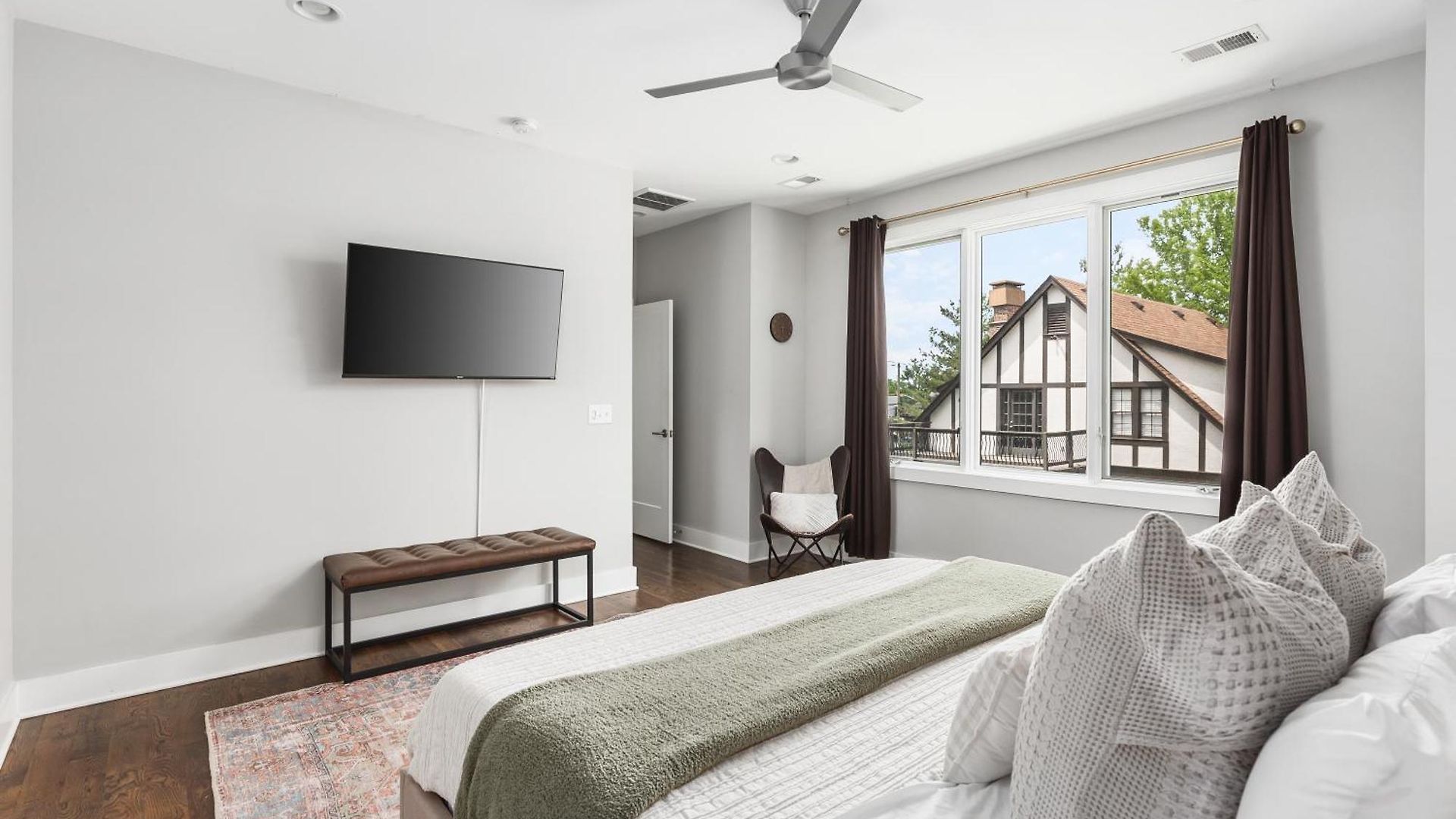 Holiday home Modern Luxury With Rooftop Deck, 3 Mi To Downtown *