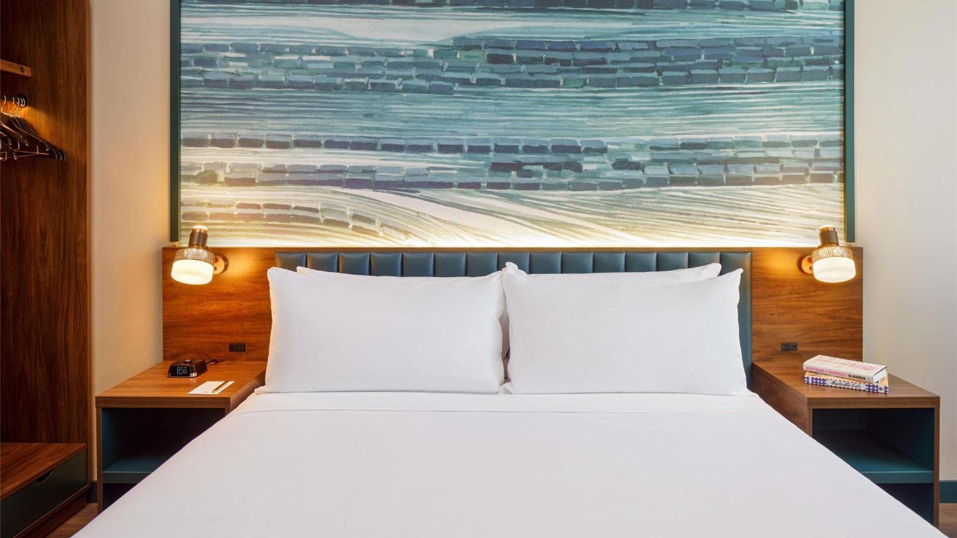 Caption By Hyatt Downtown 4*