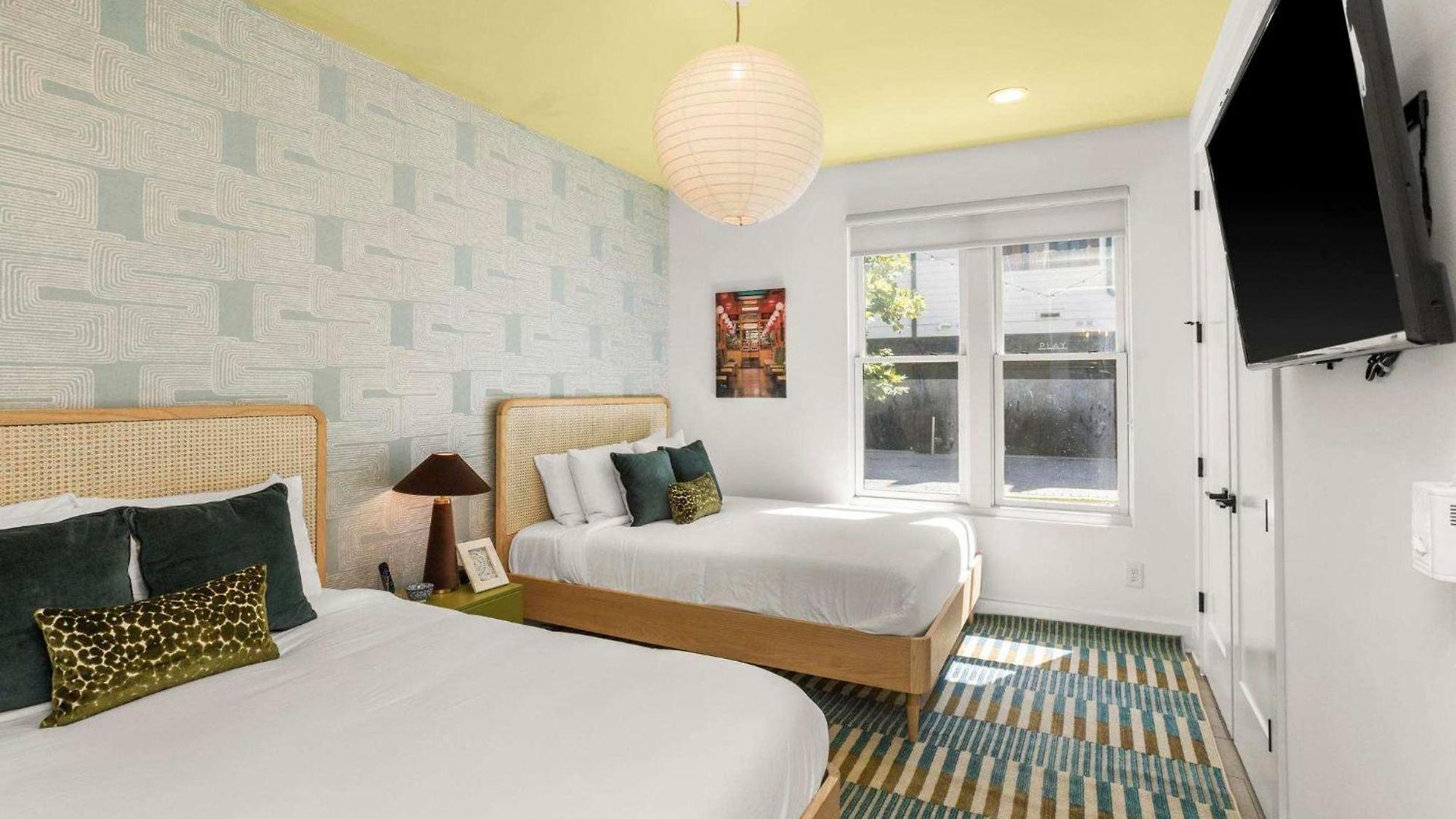 Luxe At 8th And Argyle Elite Vacation Spot Holiday home