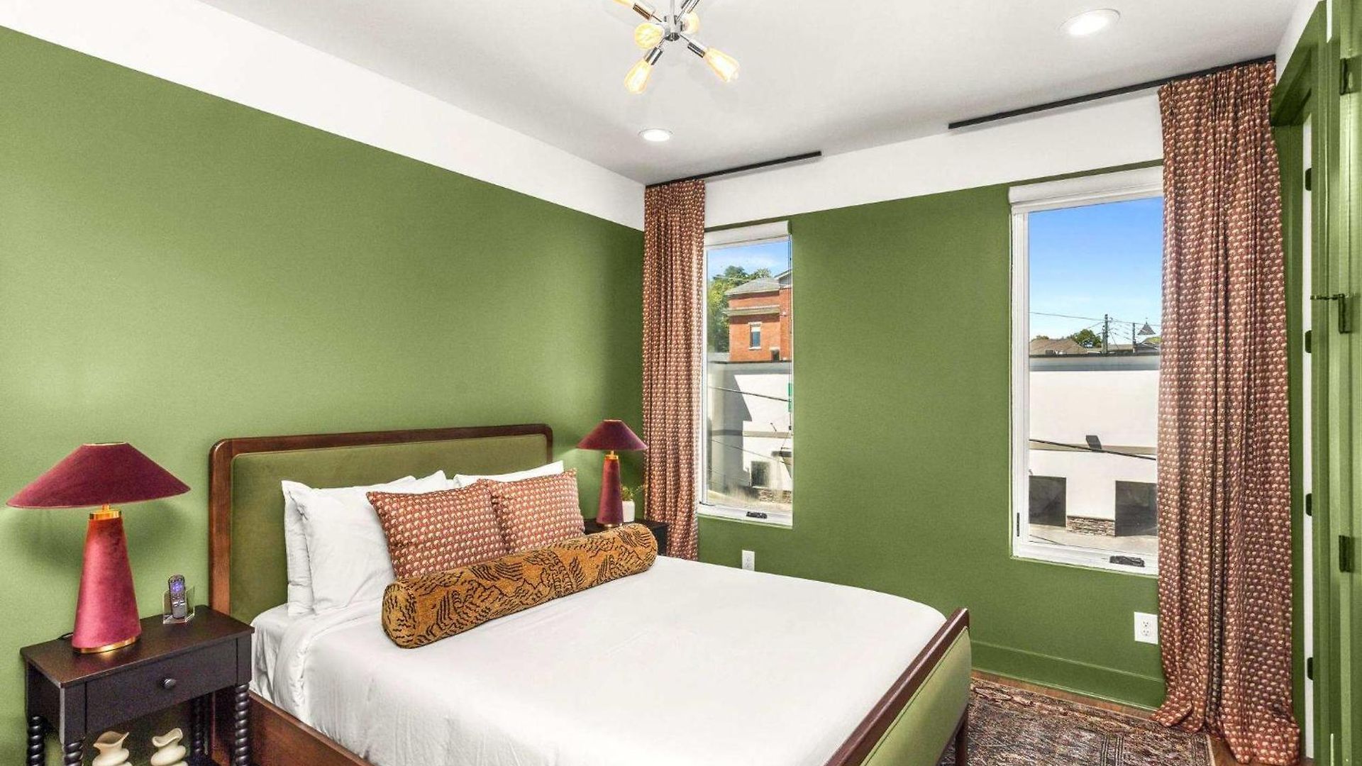 Luxe At 8th And Argyle Elite Vacation Spot *