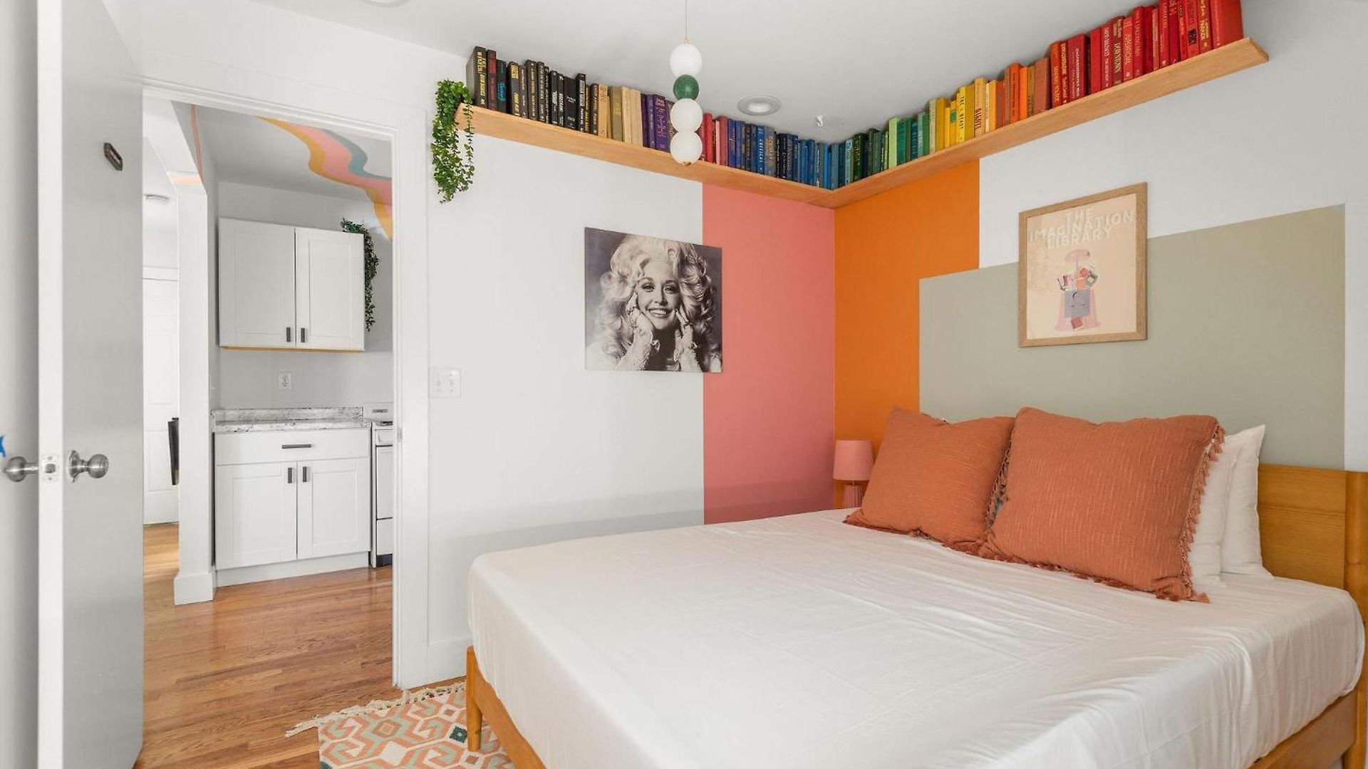 The Dolly House On Music Row - 7br - Sleeps 22 Holiday home *