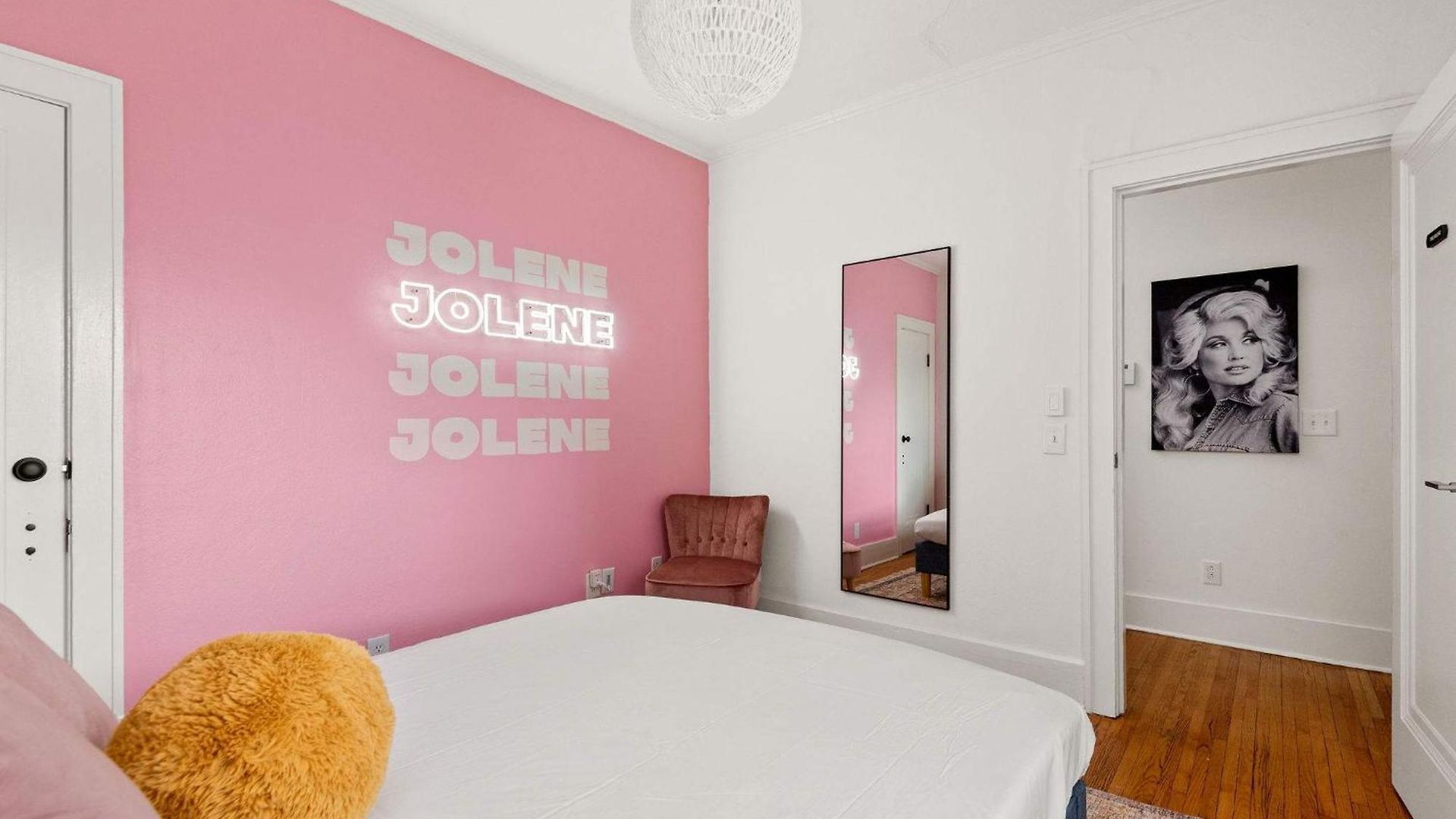 The Dolly House On Music Row - 7br - Sleeps 22 * Nashville
